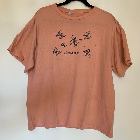 Vintage Peach Gainesville Florida Short Sleeve Butterfly Graphic Tee Studded - Picture 5 of 8